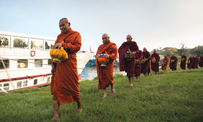 meditation in Myanmar